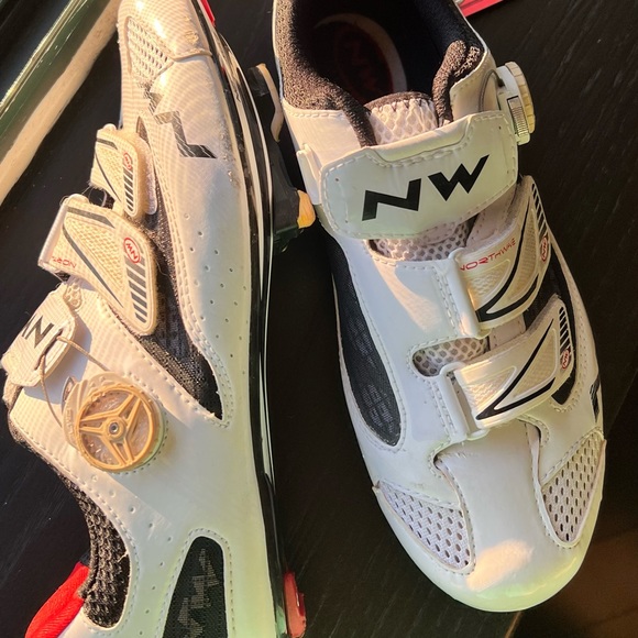 Northstar cycling shoes , size 40 - Picture 2 of 7